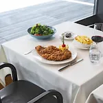 Senevita Residenz & Muri Bei 아파트